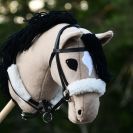 Hurmaava ruunikko keppihevonen