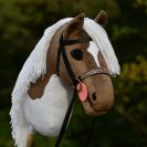 Ruskea kirjava keppihevonen